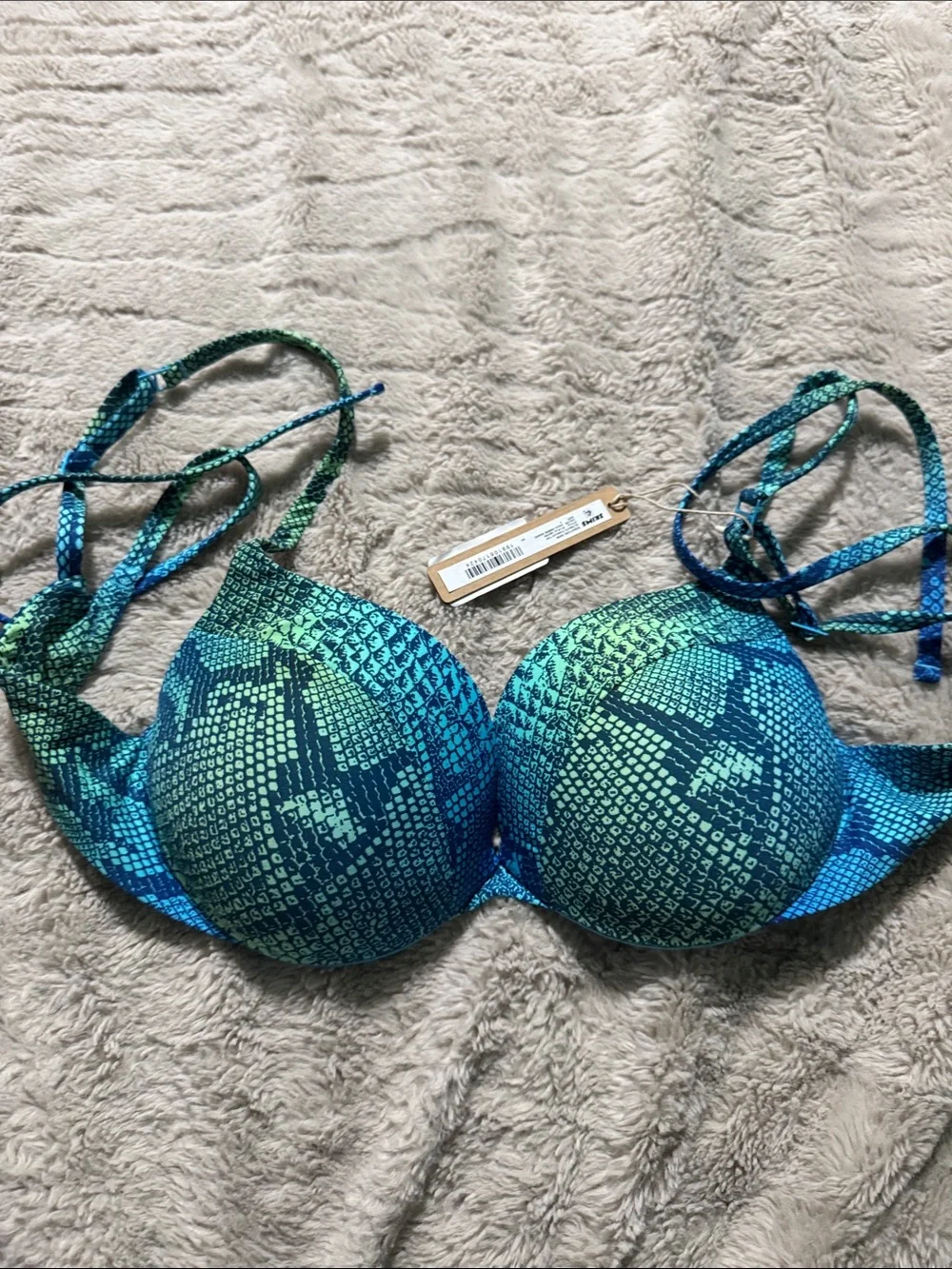 SKIMS size 32d